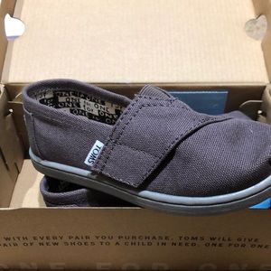 Kids Tom’s Shoes